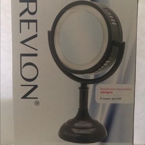 Revlon Lighted Swivel Mirror 🤩❤️
